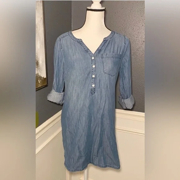 Express denim shirt dress. Perfect condition. Size small. - Picture 2 of 2